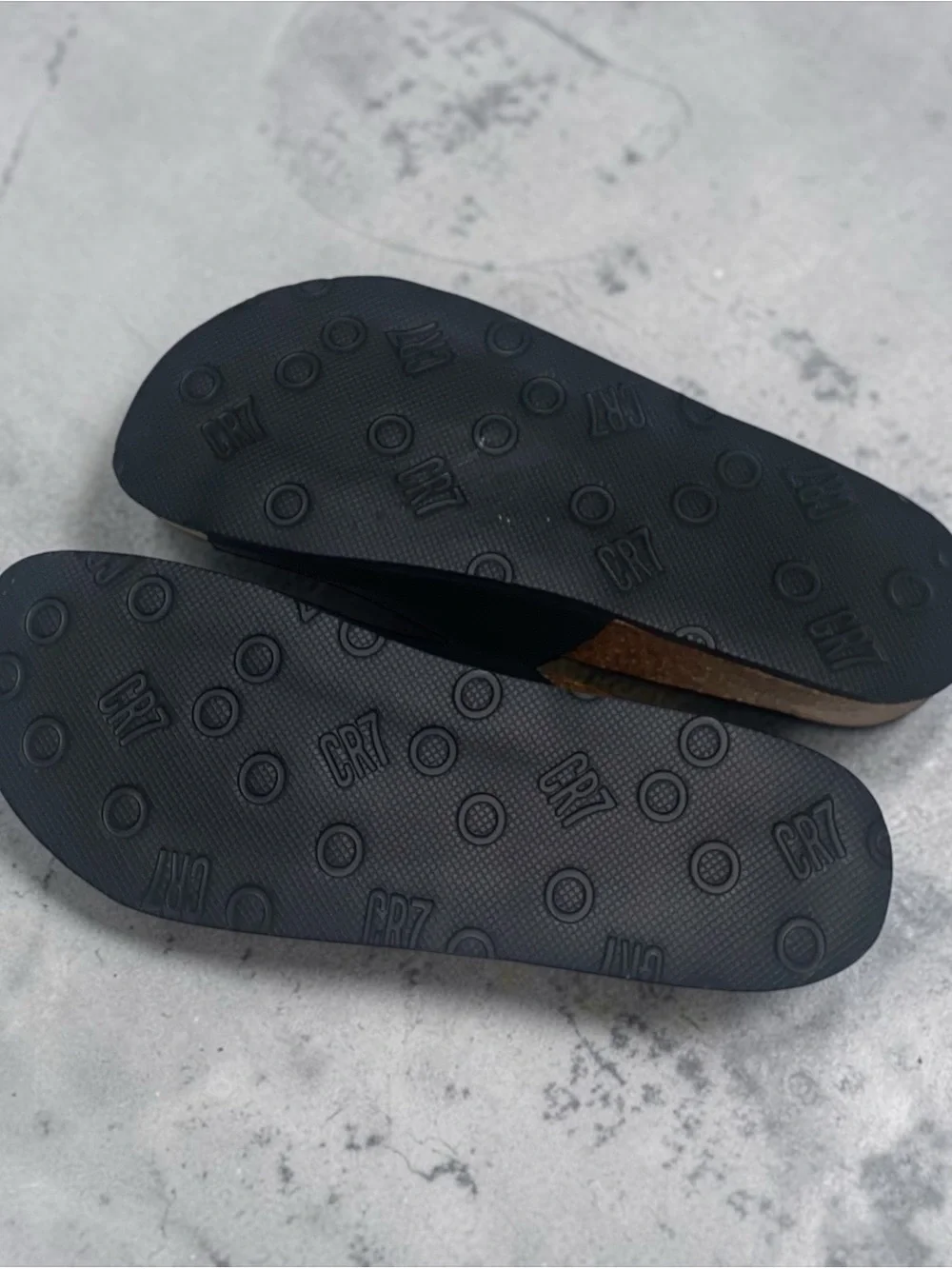 CR7 Cristiano Ronaldo Santorini-8 Men's Slides Black & White Colorway Footbed